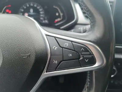 Renault Captur 2020 - 14900 EUR, 196207 km - AUTO.MOTO.pt - 196207km - foto 29 de 34