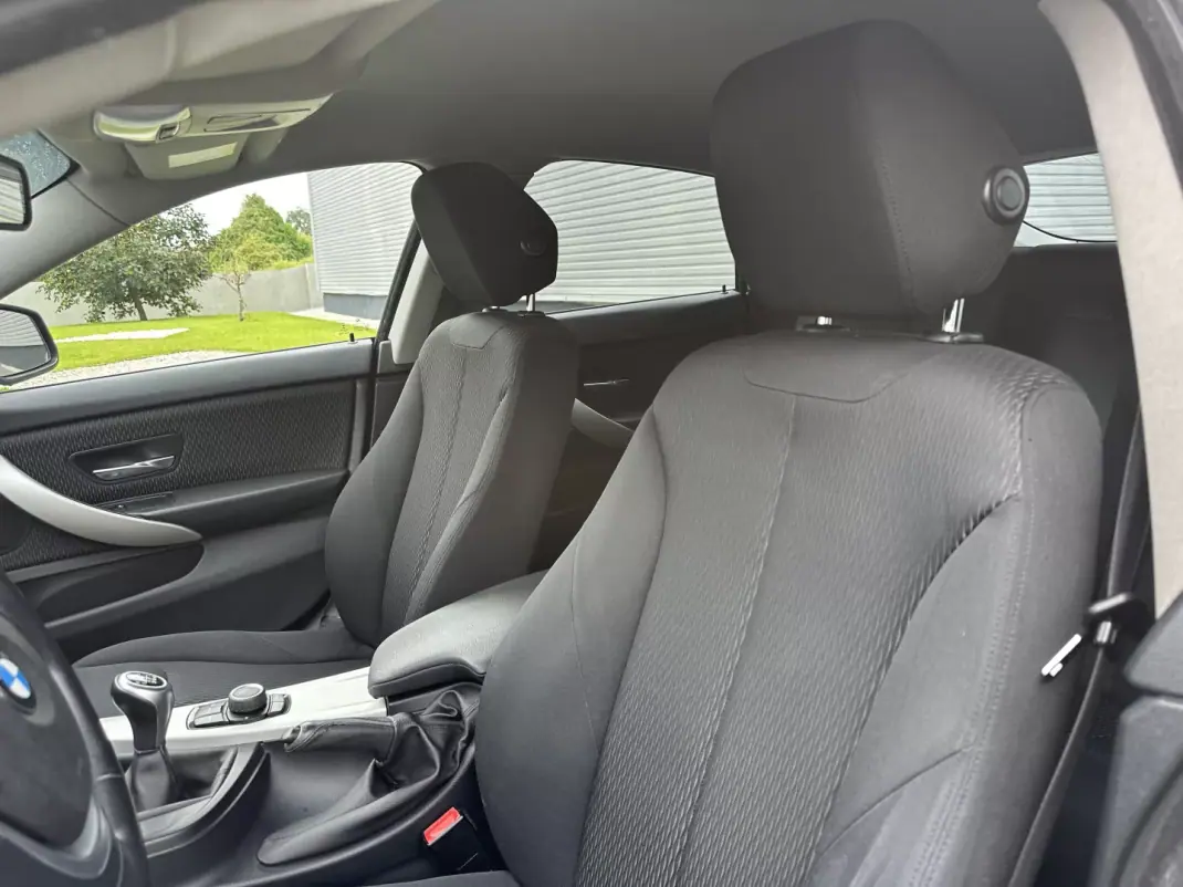 BMW 418 Gran Coupé 2015 - 15900 EUR, 293000 km - 293000km - foto 26 de 52