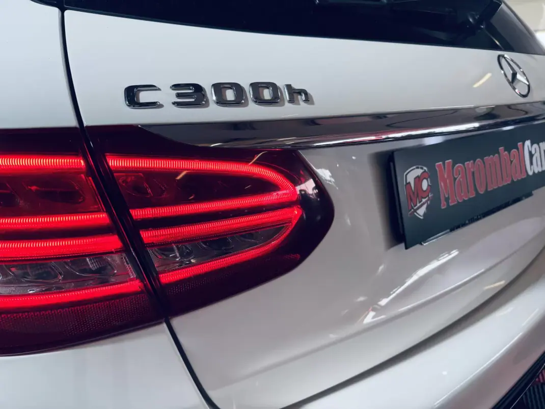 Mercedes-Benz C 300 2016 - 22990 EUR, 155208 km - AUTO.MOTO.pt - 155208km - foto 8 de 43