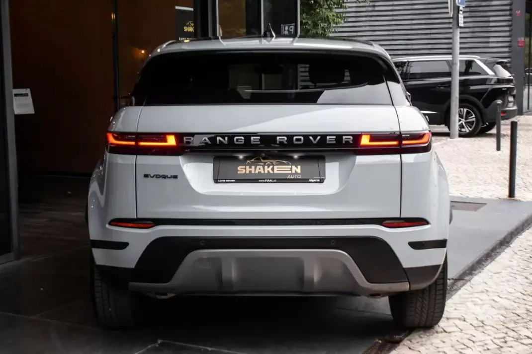 Land Rover Range Rover Evoque 2025 - 48990 EUR, 16300 km - 16300km - foto 9 de 39