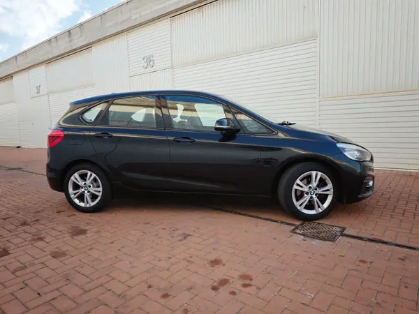 BMW 218 Active Tourer 2014 - 13990 EUR, 243000 km - AUTO.MOTO.pt - 243000km - foto 4 de 14