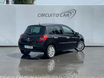Renault Clio 2008 - 3500 EUR, 376787 km - AUTO.MOTO.pt - 376787km - foto 3 de 21