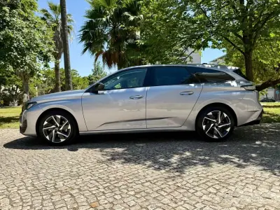 Peugeot 308 SW 2022 - 15890 EUR, 71420 km - AUTO.MOTO.pt - 71420km - foto 4 de 39