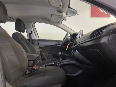 Fiat Tipo 2019 - 8900 EUR, 146000 km - AUTO.MOTO.pt - 146000km - foto 14 de 32