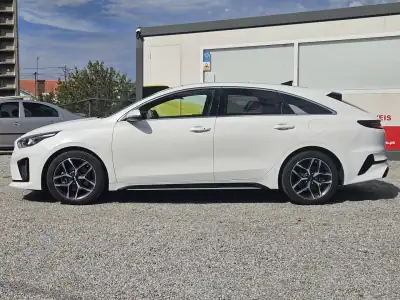 Kia ProCeed 2020 - 17400 EUR, 119400 km - AUTO.MOTO.pt - 119400km - foto 4 de 69
