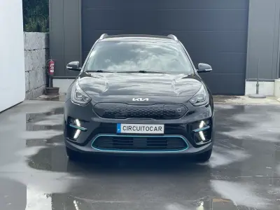 Kia e-Niro 2022 - 22250 EUR, 71631 km - AUTO.MOTO.pt - 71631km - foto 7 de 44