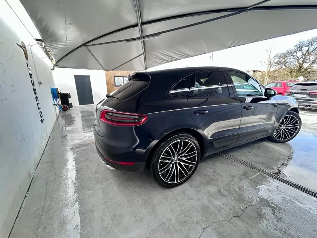 Porsche Macan 2015 - 43000 EUR, 175400 km - AUTO.MOTO.pt - 175400km - foto 6 de 19