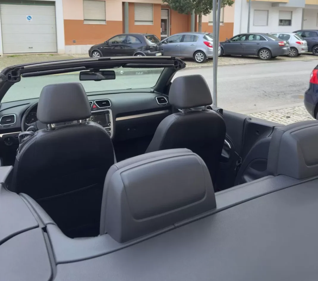 Volkswagen EOS 2009 - 11250 EUR, 120000 km - AUTO.MOTO.pt - 120000km - foto 5 de 11
