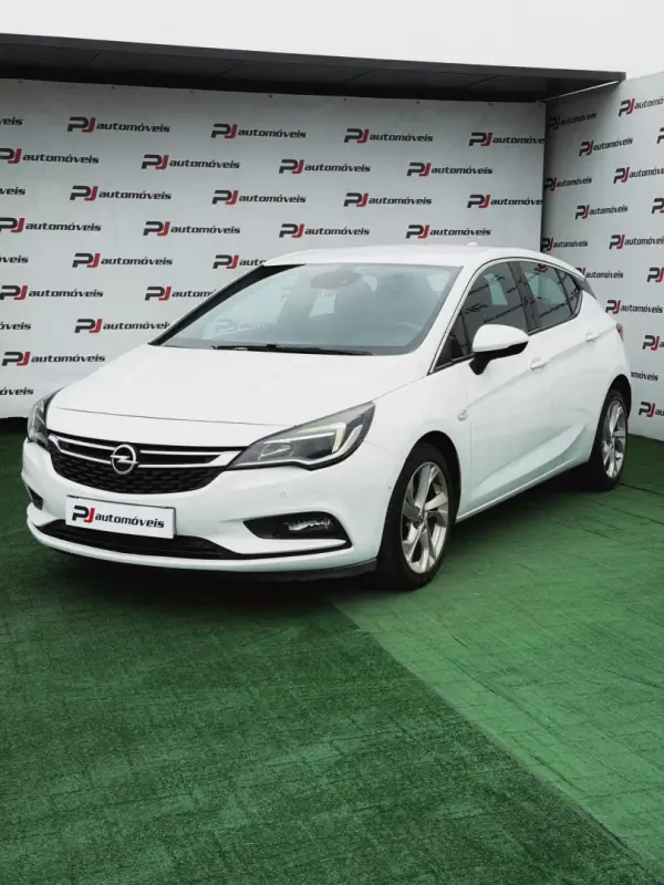 Opel Astra 1.6 CDTI Ecotec Edition S/S 2017 Diesel — 122 466 km Opel Astra 1.6 CDTI Ecotec Edition S/S 2017 Diesel