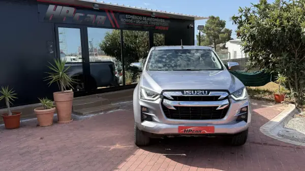 Isuzu D-Max 2021 - 31990 EUR, 140000 km - AUTO.MOTO.pt - 140000km - foto 32 de 33