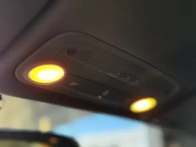 Audi TT Coupé 2012 - 17800 EUR, 185000 km - AUTO.MOTO.pt - 185000km - foto 22 de 25