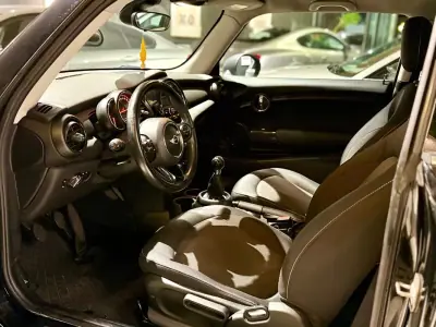 MINI Cooper 2014 - 12500 EUR, 125100 km - AUTO.MOTO.pt - 125100km - foto 5 de 14