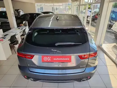 Jaguar E-Pace 2020 - 23950 EUR, 87000 km - AUTO.MOTO.pt - 87000km - foto 10 de 27