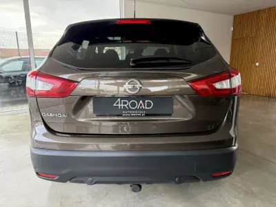 Nissan Qashqai 2015 - 14500 EUR, 171000 km - AUTO.MOTO.pt - 171000km - foto 15 de 86