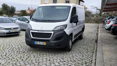 Peugeot Boxer 2.0 Bluehdi 330 L1H1 Pro 2020 - 14950 EUR, 160438 km - AUTO.MOTO.pt - 160438km - foto 2 de 10