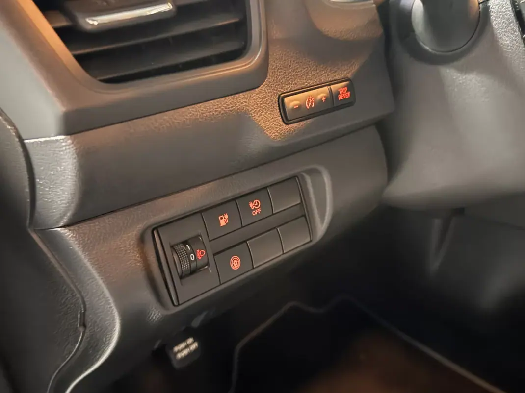 Nissan Leaf 2022 - 15990 EUR, 95500 km - AUTO.MOTO.pt - 95500km - foto 20 de 32