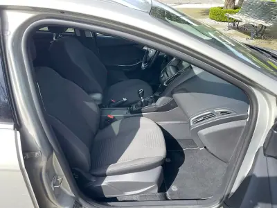 Ford Focus SW 2017 - 7750 EUR, 243000 km - AUTO.MOTO.pt - 243000km - foto 22 de 39