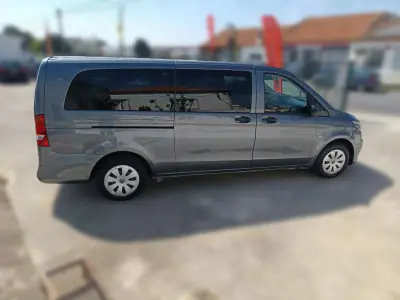 Mercedes-Benz Vito Tourer 2018 - 20324 EUR, 210000 km - AUTO.MOTO.pt - 210000km - foto 3 de 9