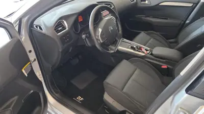 Citroën C4 2011 - 7900 EUR, 225567 km - AUTO.MOTO.pt - 225567km - foto 6 de 49