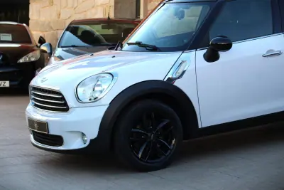 MINI Countryman 2011 - 12450 EUR, 201000 km - 201000km - foto 9 de 39