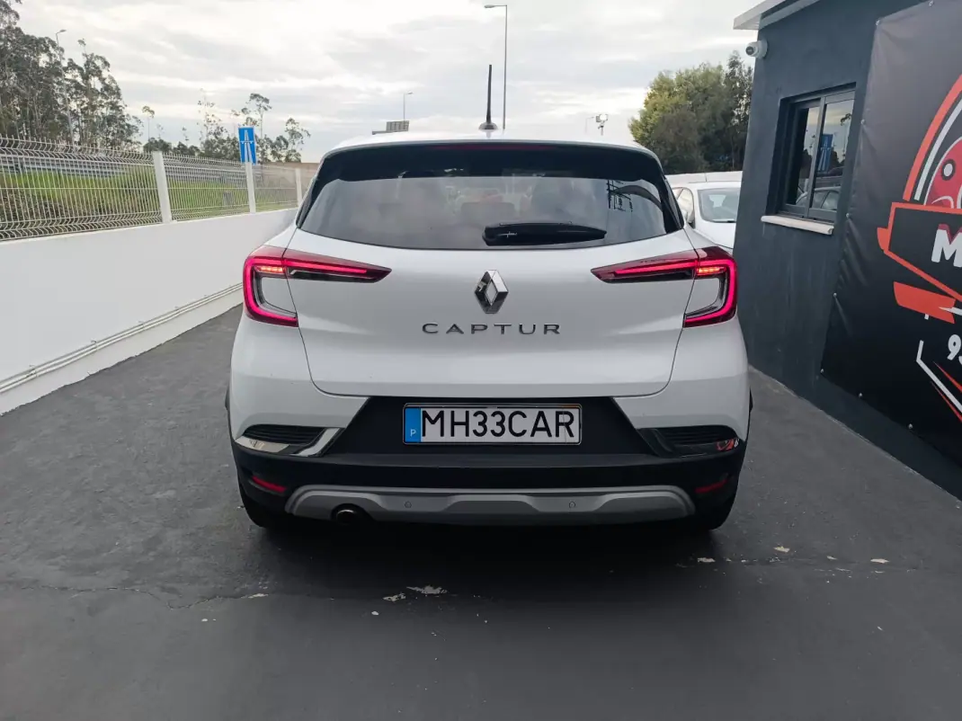 Renault Captur 2020 - 14900 EUR, 196207 km - AUTO.MOTO.pt - 196207km - foto 10 de 34