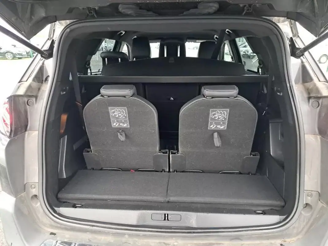 Peugeot 5008 2021 - 18450 EUR, 137129 km - AUTO.MOTO.pt - 137129km - foto 10 de 10