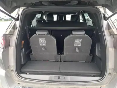 Peugeot 5008 2021 - 18450 EUR, 137129 km - AUTO.MOTO.pt - 137129km - foto 10 de 10