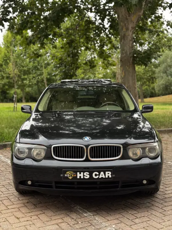 BMW 730 dA Executive 2006 Diesel — 221 597 km · Lisbon BMW 730 dA Executive 2006 Diesel