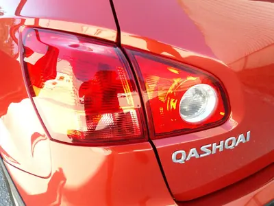 Nissan Qashqai 2008 - 9950 EUR, 181159 km - AUTO.MOTO.pt - 181159km - foto 19 de 25