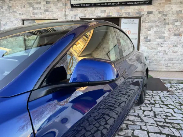 Tesla Model 3 2021 - 26500 EUR, 105000 km - AUTO.MOTO.pt - 105000km - foto 21 de 37