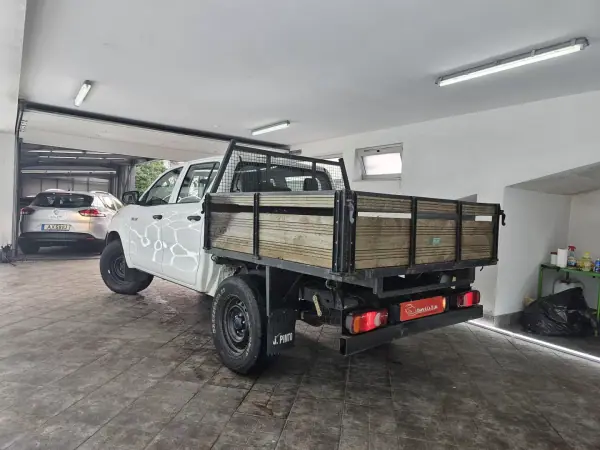 Toyota Hilux 2020 - 27950 EUR, 285523 km - AUTO.MOTO.pt - 285523km - foto 3 de 68