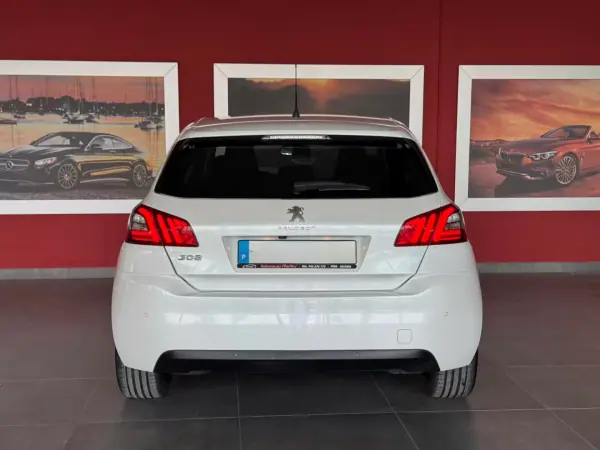 Peugeot 308 2019 - 16500 EUR, 74173 km - AUTO.MOTO.pt - 74173km - foto 9 de 20