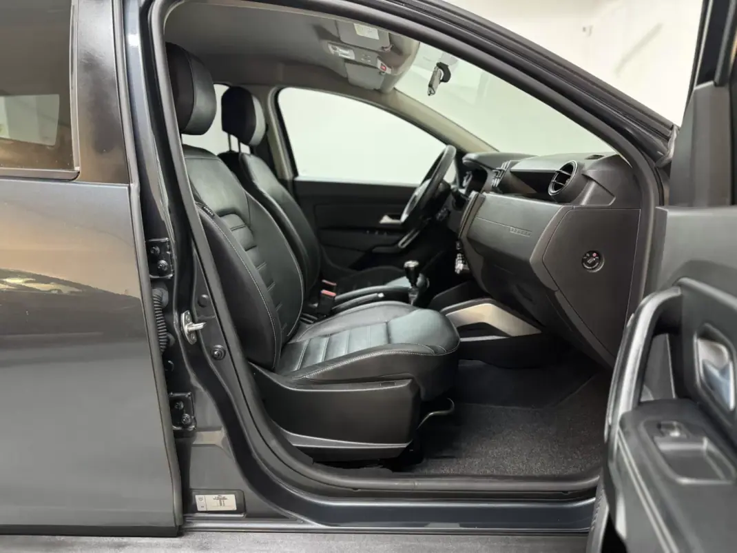 Dacia Duster 2020 - 15750 EUR, 128000 km - AUTO.MOTO.pt - 128000km - foto 52 de 60