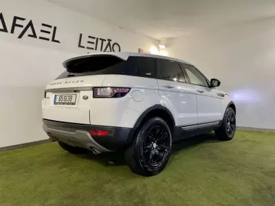 Land Rover Range Rover Evoque 2017 - 16950 EUR, 149900 km - AUTO.MOTO.pt - 149900km - foto 8 de 32