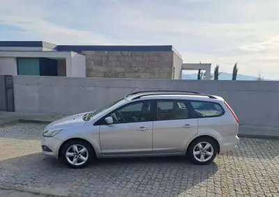 Ford Focus SW 2008 - 3990 EUR, 279000 km - AUTO.MOTO.pt - 279000km - foto 3 de 12