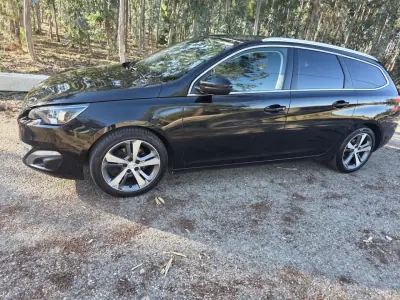 Peugeot 308 SW 2015 - 7500 EUR, 280000 km - 280000km - foto 24 de 56