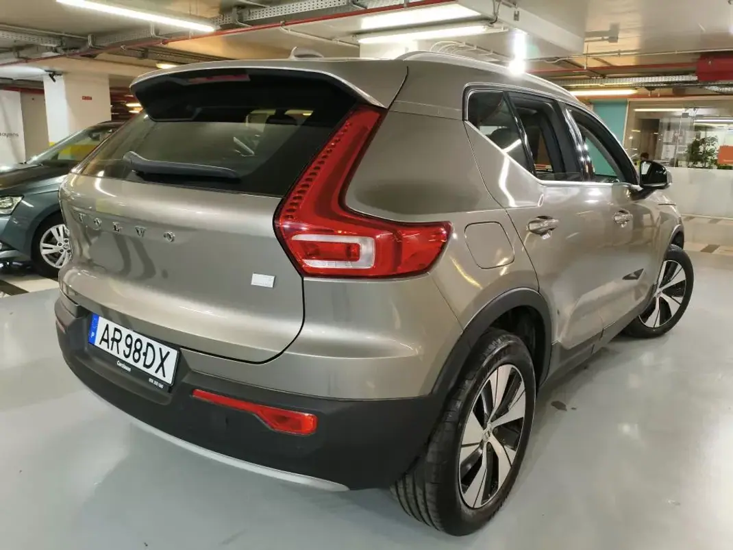 Volvo XC 40 2022 - 28750 EUR, 114610 km - AUTO.MOTO.pt - 114610km - foto 3 de 8
