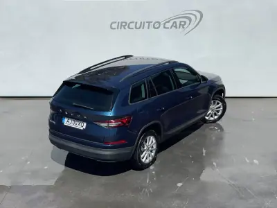 Skoda Kodiaq 2021 - 26500 EUR, 117793 km - AUTO.MOTO.pt - 117793km - foto 11 de 42