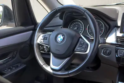 BMW 218 Active Tourer 2016 - 14990 EUR, 110018 km - 110018km - foto 18 de 27