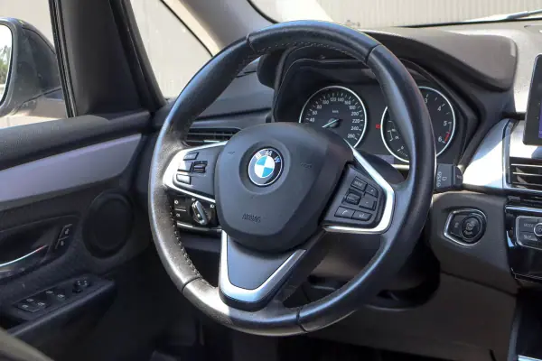 BMW 218 Active Tourer 2016 - 14990 EUR, 110018 km - 110018km - foto 18 de 27