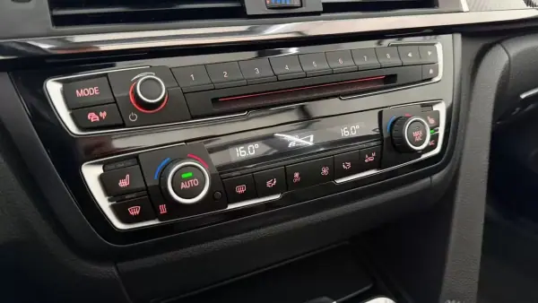 BMW M4 2016 - 53990 EUR, 109780 km - AUTO.MOTO.pt - 109780km - foto 24 de 35