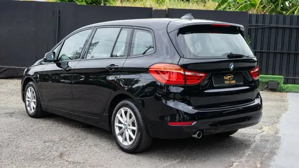 BMW 218 Gran Tourer 2016 - 13990 EUR, 216000 km - 216000km - foto 5 de 15
