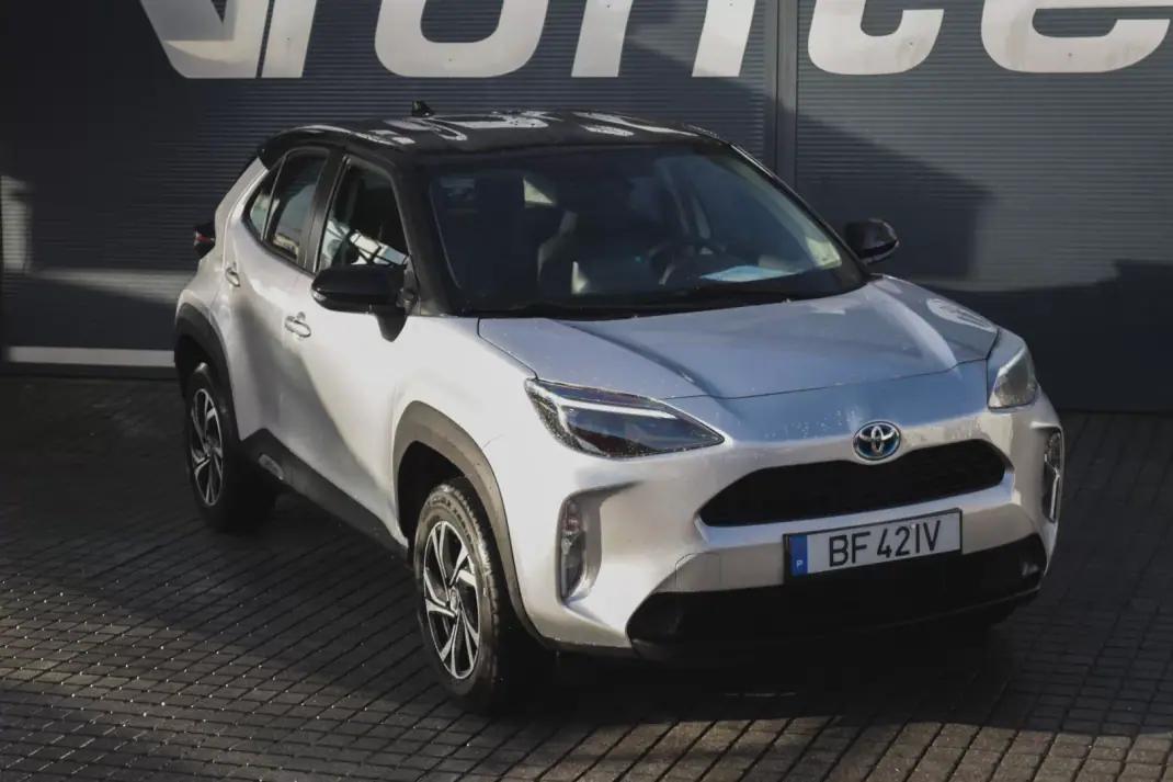 Toyota Yaris Cross 2023 - 26880 EUR, 24780 km - AUTO.MOTO.pt - 24780km - foto 10 de 19