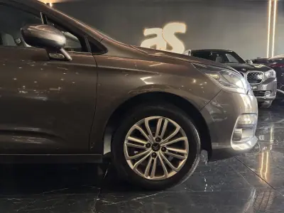 Citroën C4 2016 - 11990 EUR, 169400 km - AUTO.MOTO.pt - 169400km - foto 4 de 29