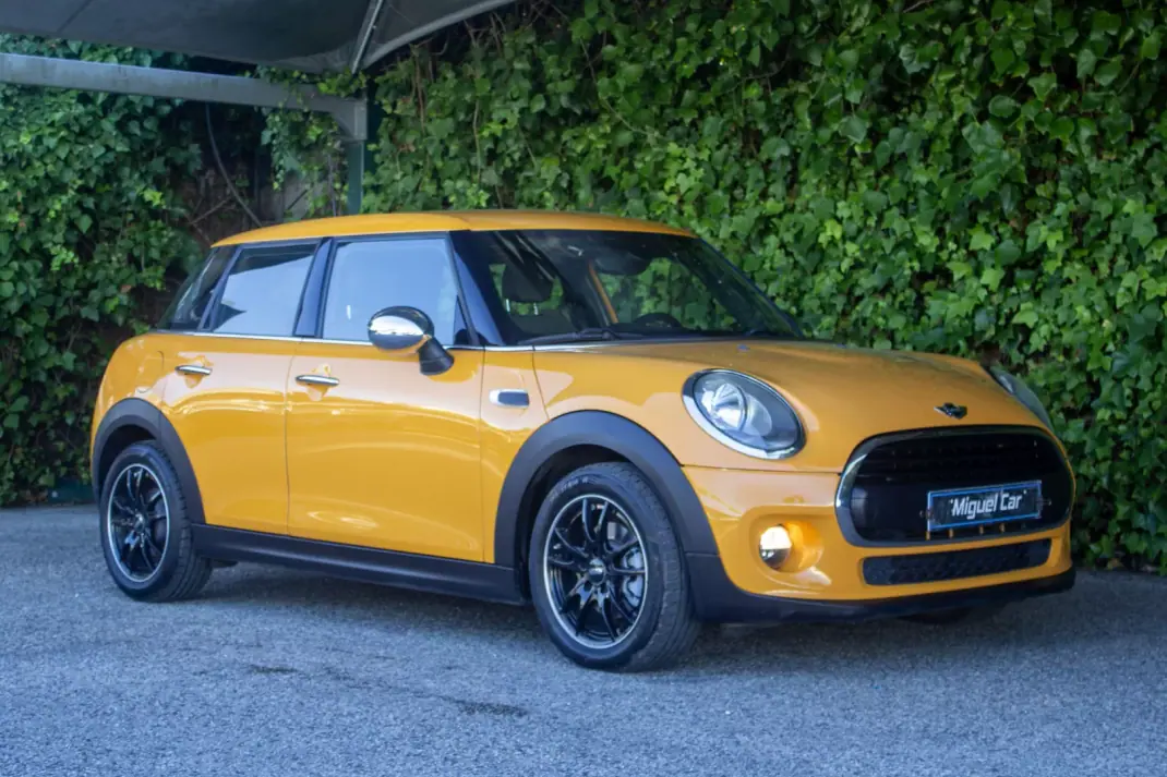 MINI One 2015 - 11900 EUR, 194500 km - AUTO.MOTO.pt - 194500km - foto 1 de 18
