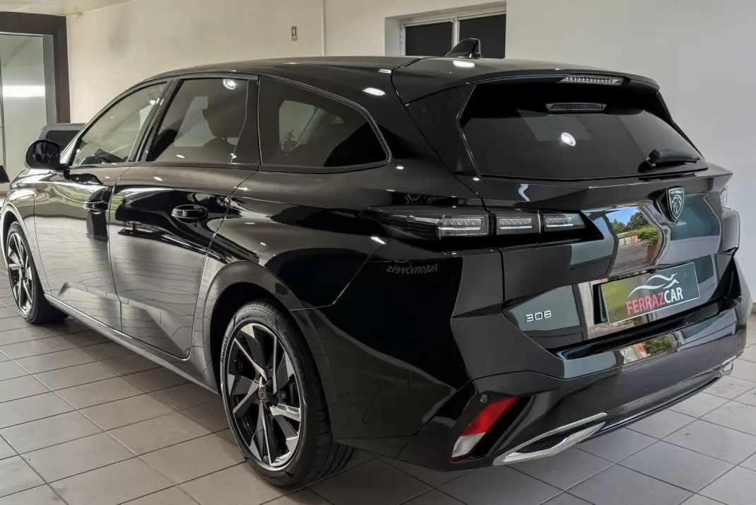 Peugeot 308 SW 2022 - 21500 EUR, 117060 km - AUTO.MOTO.pt - 117060km - foto 2 de 23