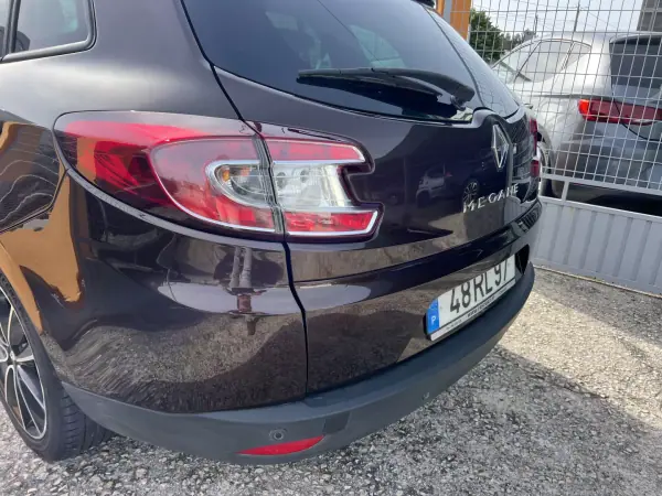 Renault Mégane Sport Tourer 2012 - 6450 EUR, 245827 km - AUTO.MOTO.pt - 245827km - foto 12 de 14