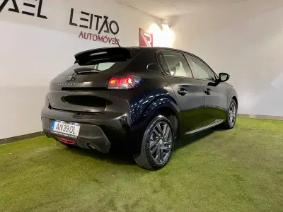 Peugeot 208 2022 - 13450 EUR, 145000 km - AUTO.MOTO.pt - 145000km - foto 6 de 29