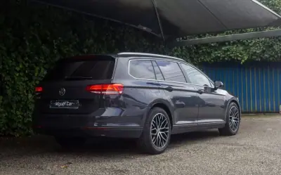 Volkswagen Passat Variant 2019 - 17900 EUR, 229000 km - AUTO.MOTO.pt - 229000km - foto 10 de 17