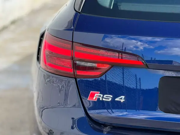 Audi RS4 Avant 2019 - 59990 EUR, 84000 km - AUTO.MOTO.pt - 84000km - foto 20 de 22